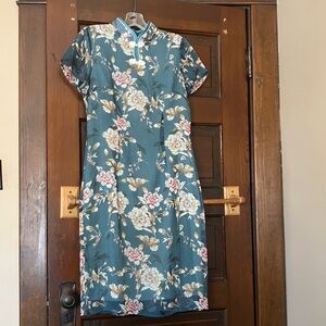 Elegant Floral Midi Dress in Teal